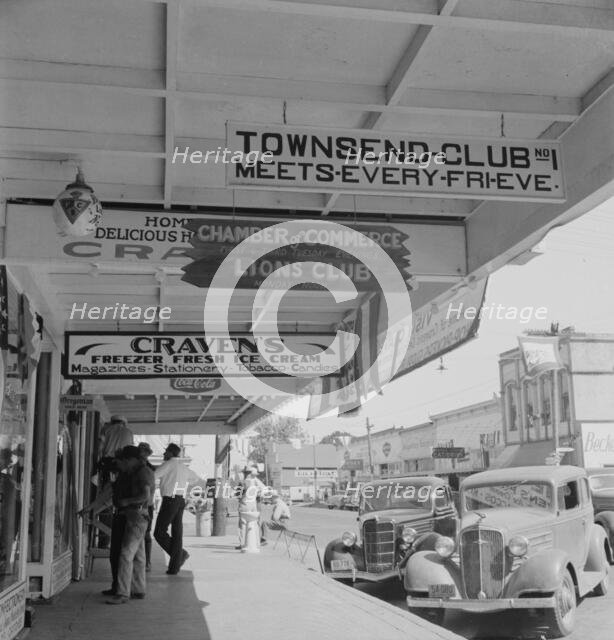 Main street..., hop growing district of Williamette Valley, Independence, Polk County, Oregon, 1939. Creator: Dorothea Lange.