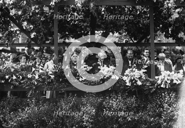 New York City Mayor William J. Gaynor reviewing parade, between 1910 and 1913. Creator: Bain News Service.