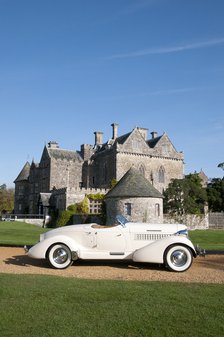 1935 Auburn 851 Speedster Artist: Unknown.