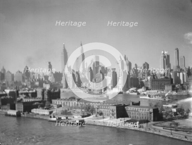 New York City views, between 1931 and 1938. Creator: Arnold Genthe.