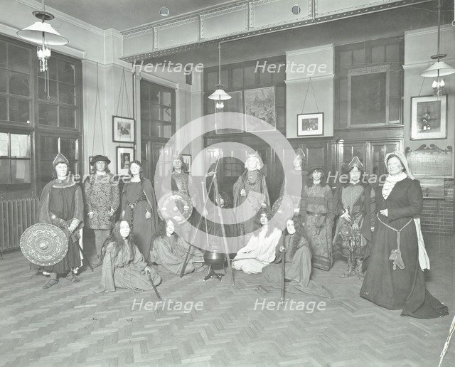 Scene from Macbeth, Glyn Road Evening Institute, London, 1915. Artist: Unknown.