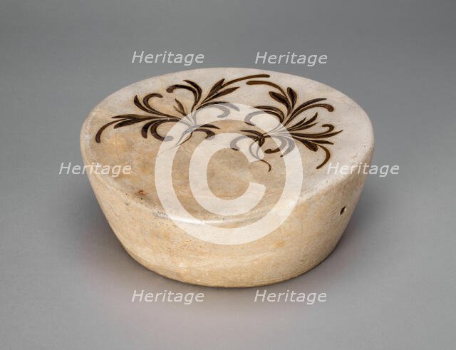 Drum-Shaped Pillow with Floral Sprays, Jin dynasty (1115-1234), 12th century. Creator: Unknown.