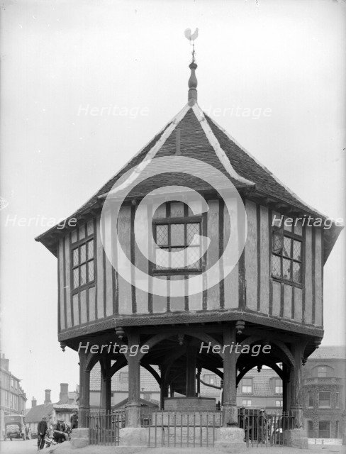 Market Cross, Wymondham, Norfolk, 1924. Artist: Nathaniel Lloyd