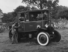 Foden D type steam truck 1932 Artist: Unknown.