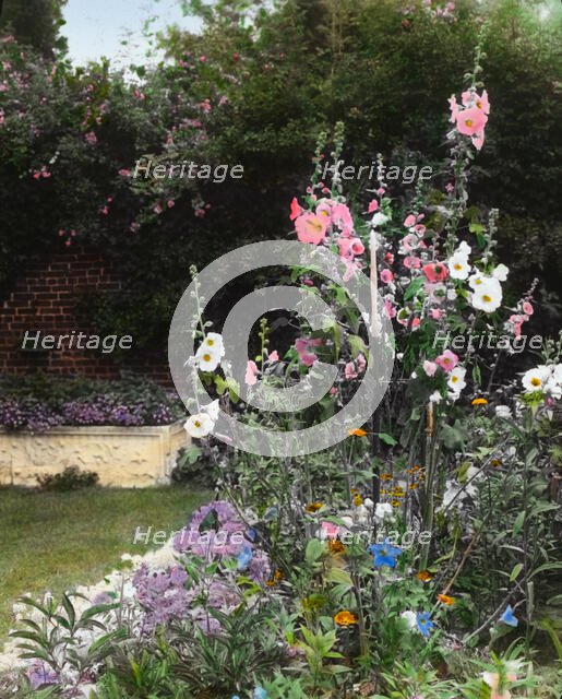 George Warrington Curtis house, Southampton, New York, 1914 or 1915. Creator: Frances Benjamin Johnston.