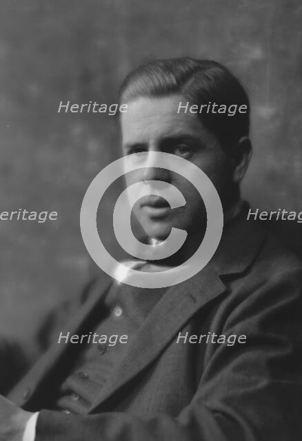 Ordynsky, Mr., portrait photograph, 1915 Nov. 7. Creator: Arnold Genthe.