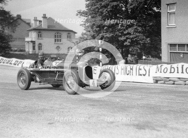The Hon Brian Lewis in an Alfa Romeo Tipo B P3, Isle of Man, 1934. Artist: Unknown