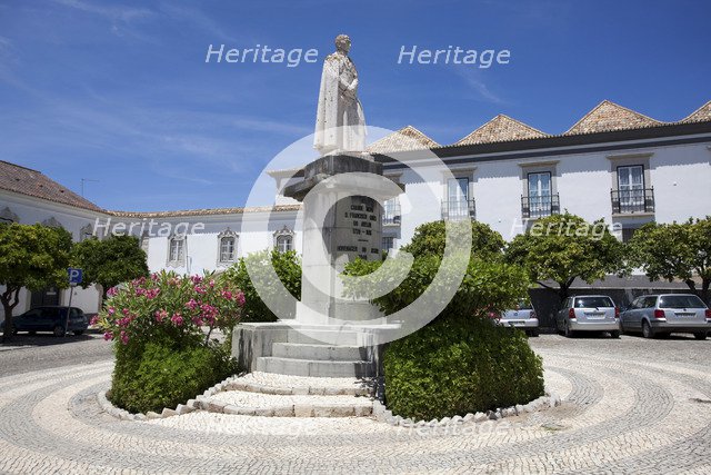 Cathedral Square, Faro, Portugal, 2009. Artist: Samuel Magal