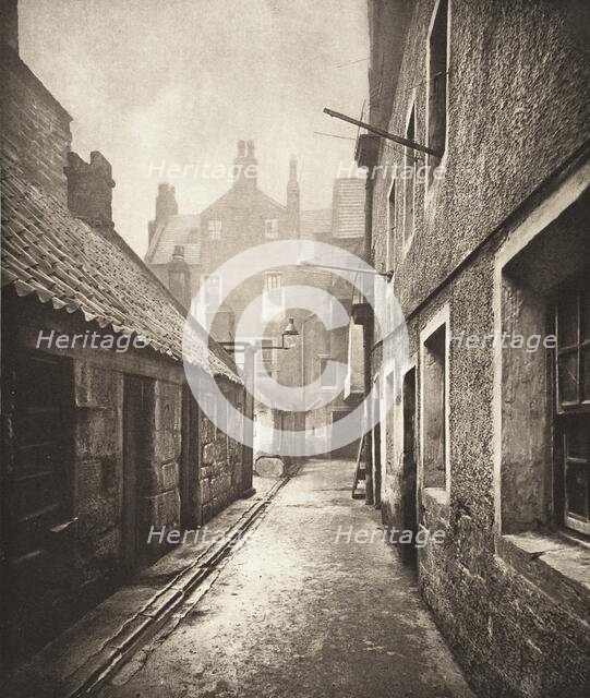 Close No. 115 High Street (#7), Printed 1900. Creator: Thomas Annan.