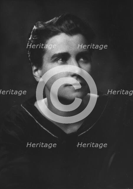 Miss Dorothy Arzner, portrait photograph, 1927. Creator: Arnold Genthe.