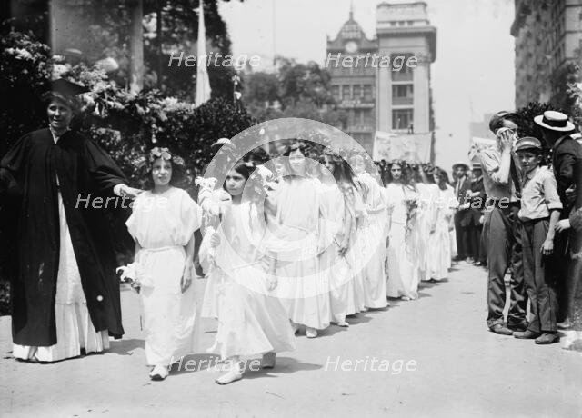 4th of July Parade, N.Y., 1911. Creator: Bain News Service.
