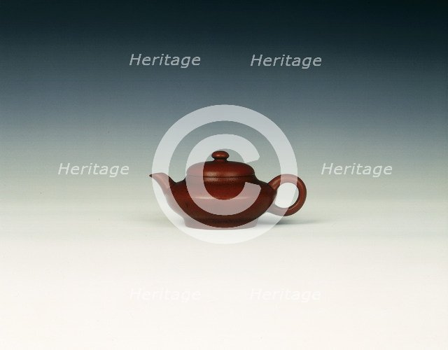 Yixing stoneware teapot, with mark of Hui Yigong, Qing dynasty, China, 18th century. Artist: Hui Yigong