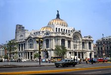 Palace of Fine Arts in Mexico City, Art Nouveau, Art Deco, work by architects Adamo Boari and com…