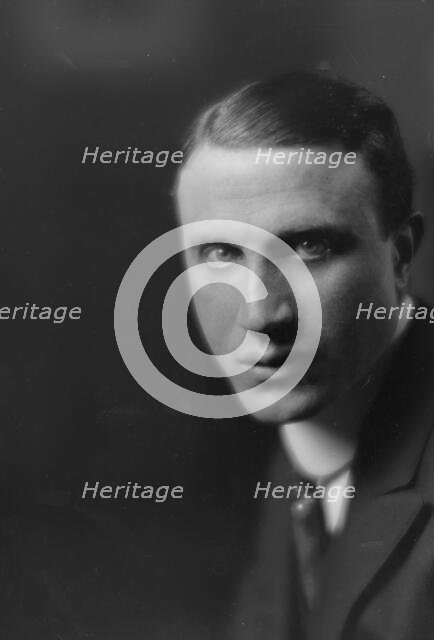 Rosen, Felix, Mr., portrait photograph, 1916 Feb. 28. Creator: Arnold Genthe.