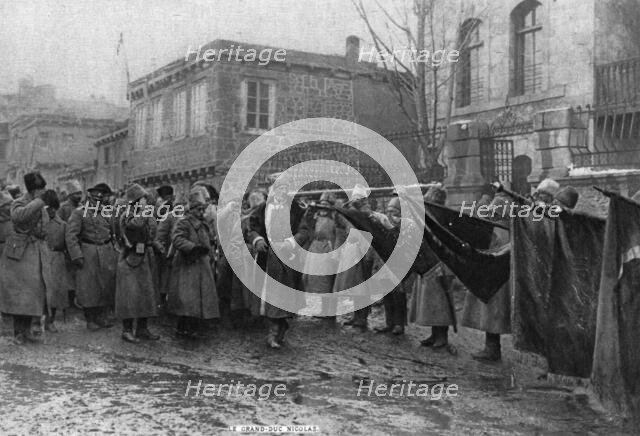 'Apres les victoires russes en Armenie; Presentation au grand-duc Nicolas, commandant..., 1916. Creator: Unknown.