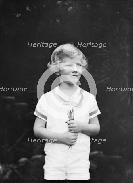 Son of W.G. Kimball, standing outdoors, between 1911 and 1942. Creator: Arnold Genthe.