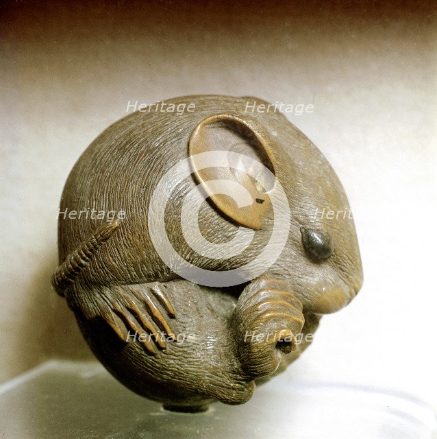 Netsuke carved in the form of a rat, one of the 12 animals of the Japanese zodiac. Artist: Unknown