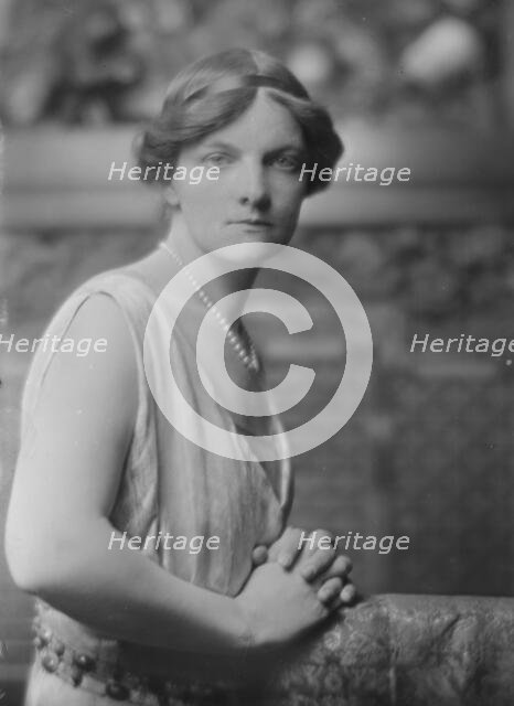 Mrs. Eugene Meyer Jr., portrait photograph, 1918 July 2. Creator: Arnold Genthe.