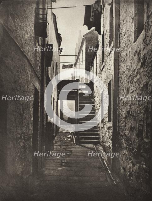 Close No. 122 Saltmarket (#29), Printed 1900. Creator: Thomas Annan.