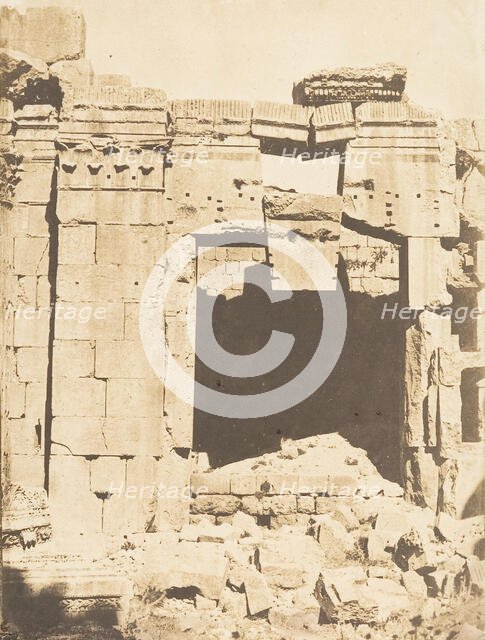 Porte du Temple de Jupiter, à Baalbek (Héliopolis), September 1850. Creator: Maxime du Camp.