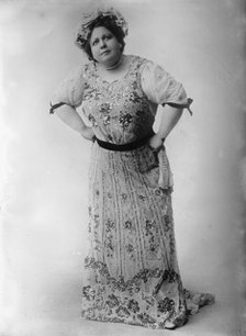 Mrs. Stuart Robson, 1910. Creator: Bain News Service.