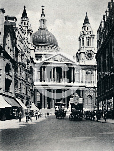 'St. Paul's, Ludgate Hill', 1919. Artist: Garratt & Atkinson.