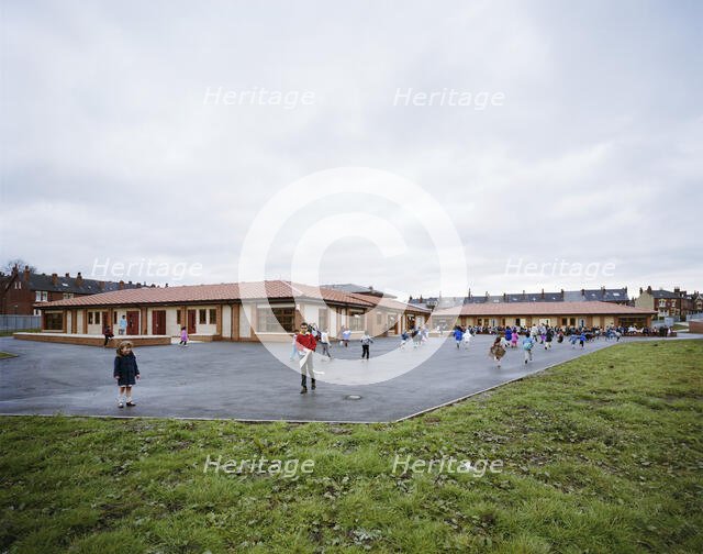 Harehills Primary School, Markham Avenue, Harehills, Leeds, 09/03/1989. Creator: John Laing plc.