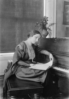 Amelita Galli-Curci, between c1915 and c1920. Creator: Bain News Service.