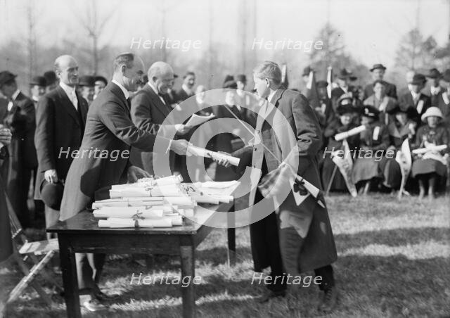 Boy Corn Growers - Walker Lee Dunson; J.R. Cameson; J.J. Polk, 1913. Creator: Harris & Ewing.