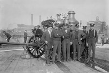 N.Y.'s old type horse drawn fire engine, between c1910 and c1915. Creator: Bain News Service.