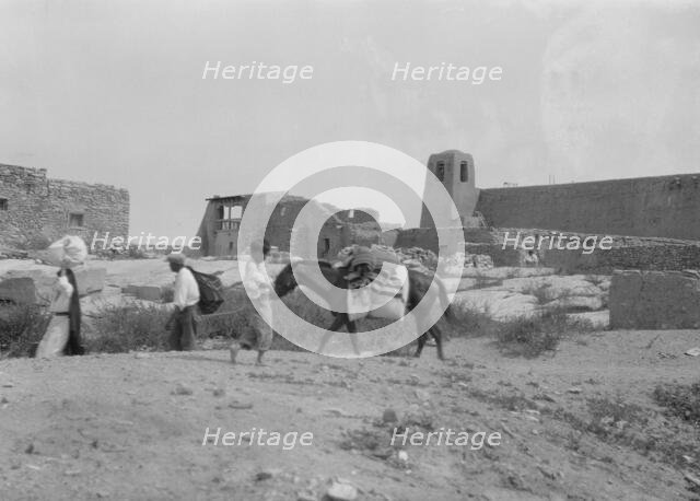 Acoma, New Mexico area views, between 1899 and 1928. Creator: Arnold Genthe.