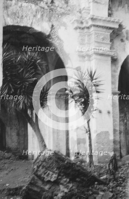 Travel views of Cuba and Guatemala, between 1899 and 1926. Creator: Arnold Genthe.