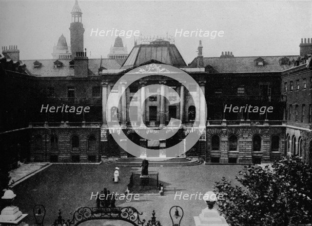 'Guy's Hospital', c1900, (1912).  Artist: Unknown.