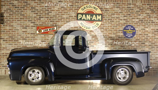 Ford f 100 custom truck 1956. Artist: Simon Clay.