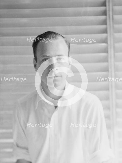 Muschenheim, Carl, Mr., portrait photograph, between 1928 and 1942. Creator: Arnold Genthe.