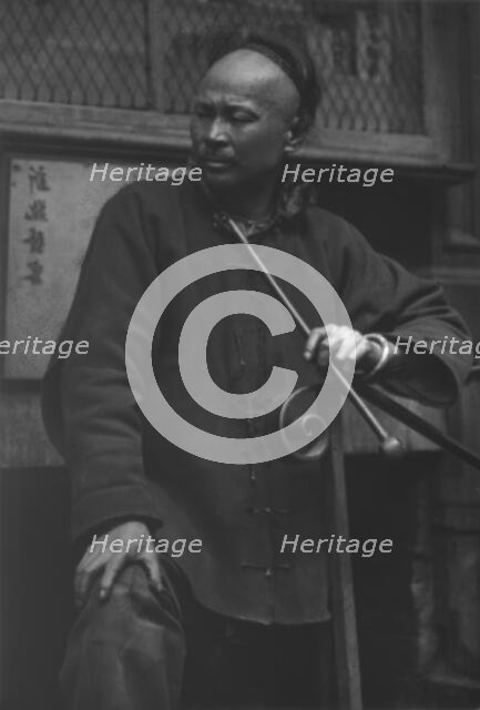 The shoe maker, Chinatown, San Francisco, between 1896 and 1906. Creator: Arnold Genthe.