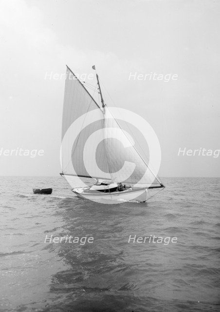The gaff rigged yacht 'Nautilus', 1912. Creator: Kirk & Sons of Cowes.