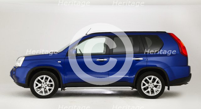 2009 Nissan X-Trail Artist: Unknown.