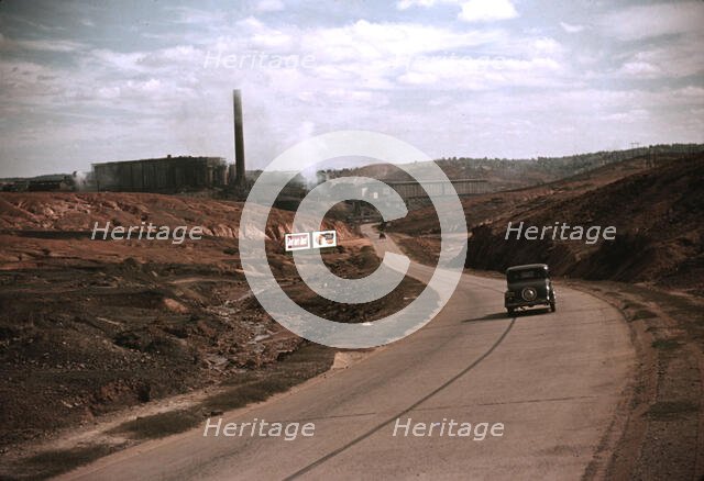 Copper mining and sulfuric acid plant, Copperhill, Tenn., 1940. Creator: Marion Post Wolcott.