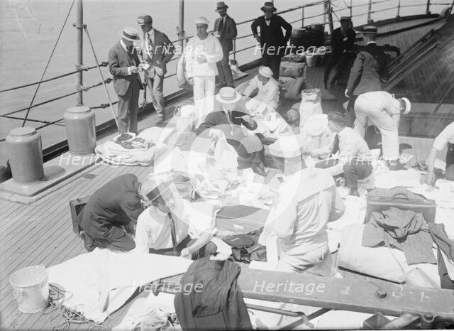 Getting outfits ready, MAINE, between c1915 and c1920. Creator: Bain News Service.