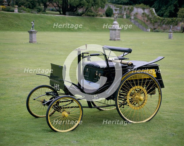 An 1894 Benz Velo. Artist: Unknown