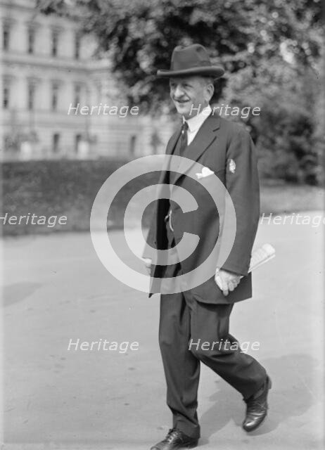 Glass, Carter. Rep. from Virginia, 1902-1918; Secretary of The Treasury, 1918-1920; Senator..., 1913 Creator: Harris & Ewing.