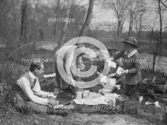 Picnic with Martha Hedman and friends, between 1912 and 1919. Creator: Arnold Genthe.