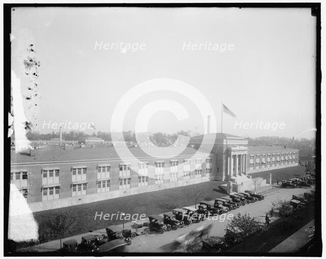 War Trade Board Bldg, between 1910 and 1920. Creator: Harris & Ewing.
