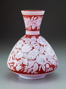 Vase, Stourbridge, 1885/90. Creators: Thomas Webb and Sons, George Woodall.