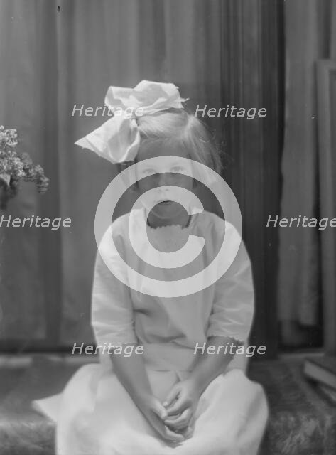 Welsh, Miss, portrait photograph, 1916. Creator: Arnold Genthe.