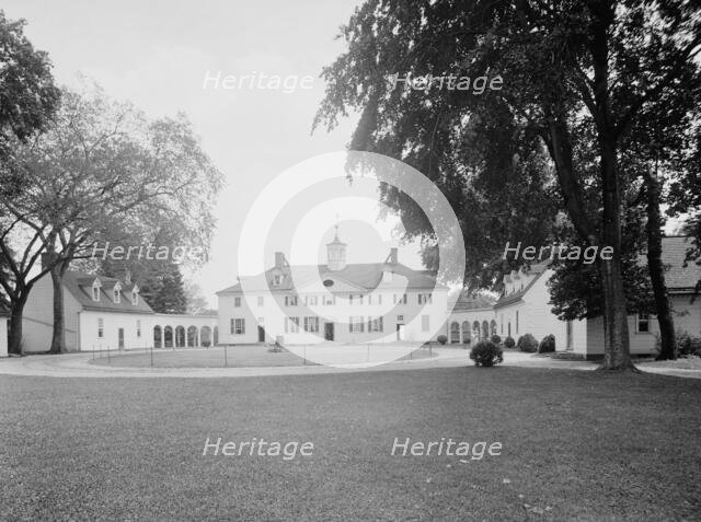 West view of the mansion at Mt. Vernon, c.between 1910 and 1920. Creator: Unknown.