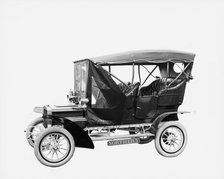 Northern Manufacturing Company car, between 1900 and 1910. Creator: Unknown.