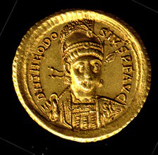 Gold Solidus of Theodosius II (408-50), Byzantine, 408-450. Creator: Unknown.