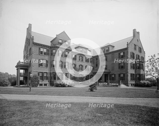 Elizabeth Mead Hall, Mount Holyoke College, South Hadley, Mass., between 1900 and 1910. Creator: William H. Jackson.